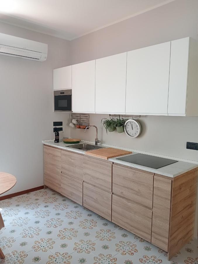 Diana Apartment Салерно Экстерьер фото